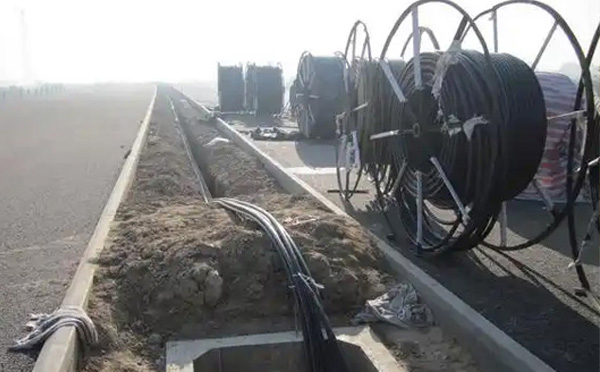 现代通信网络建设指南:玉门光缆施工全流程技术解析与质量控制 现代通信网络建设指南:玉门光缆施工全流程技术解析与质量控制